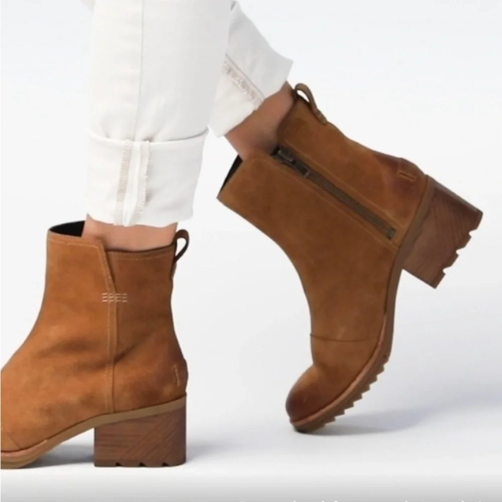 Sorel Cate waterproof suede block heel bootie in a camel brown color size 10